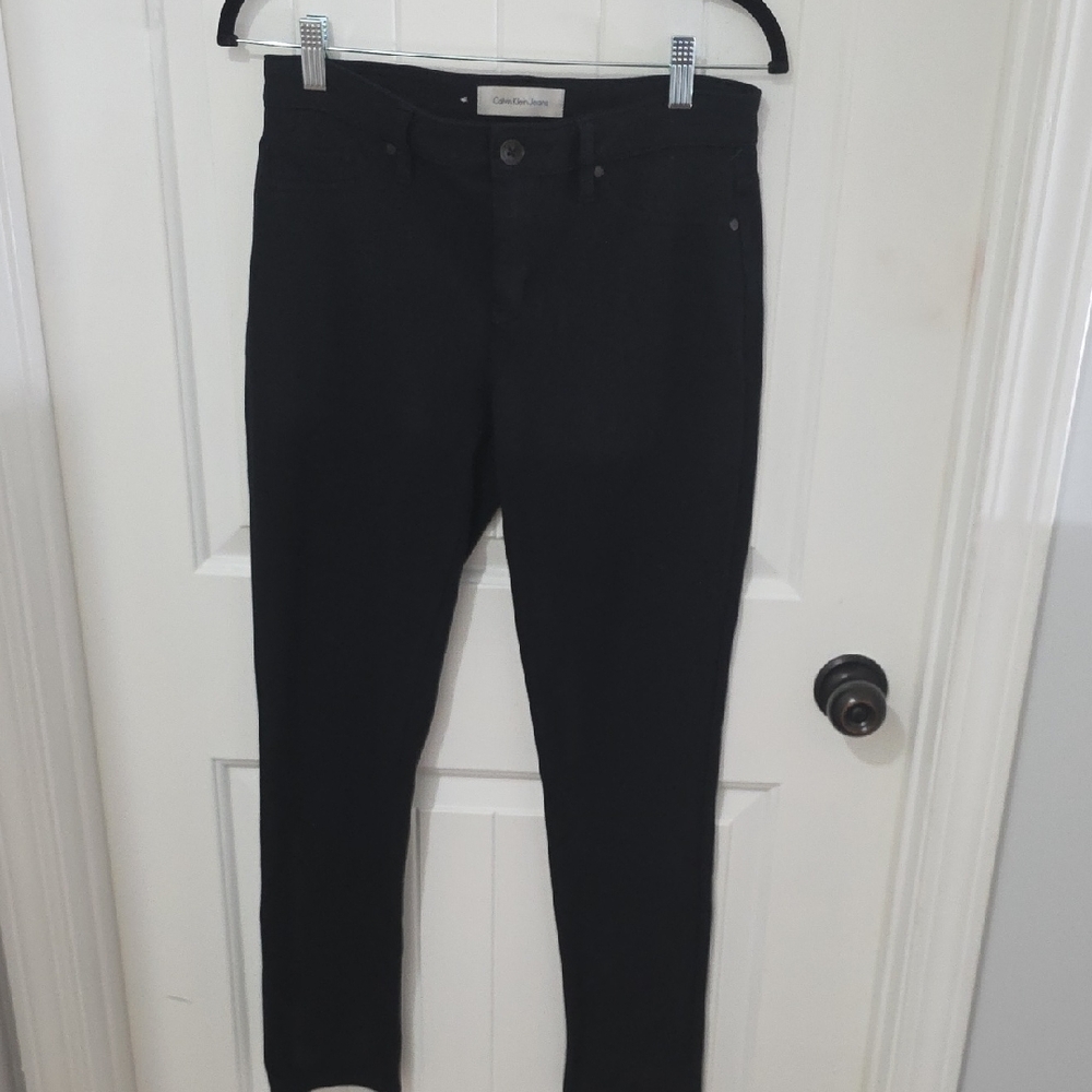Calvin Klein Women's Skinny Jeggings in Black
